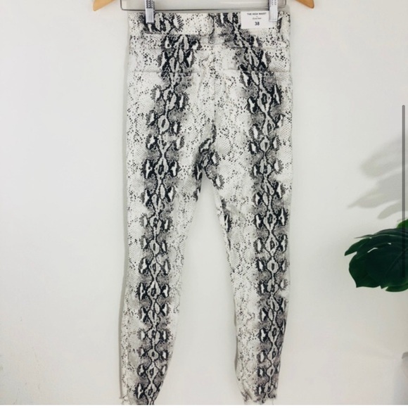 Zara High Waisted SnakeSkin Jeans - Picture 3 of 3